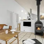 3 Bedroom In 펜션