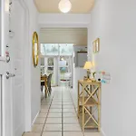 3 Bedroom In 펜션